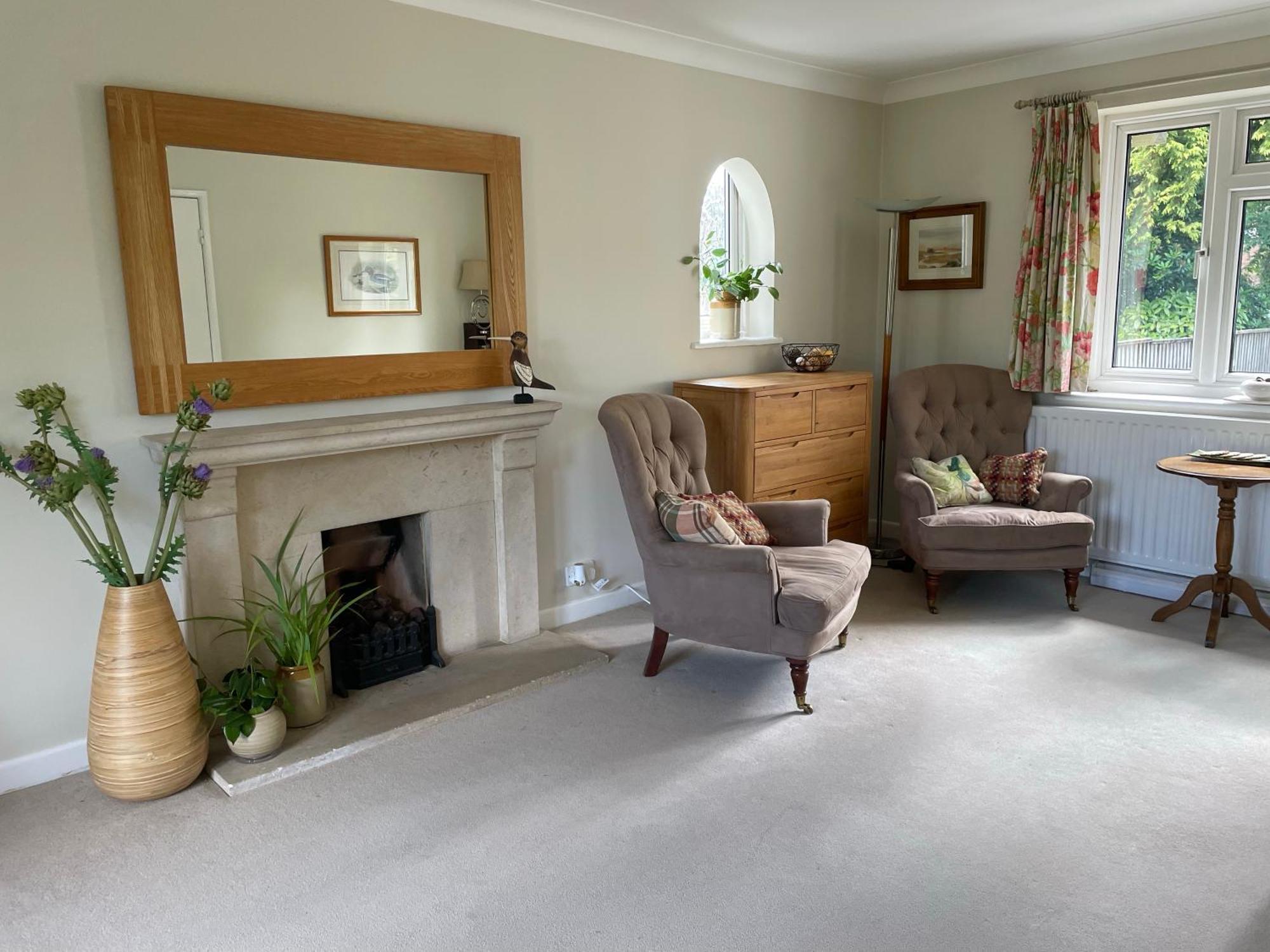 Charming Bournemouth House With Beautiful Spacious Gardens, 5 Min Drive To Beaches, Free Parking For 2-3 Cars Bagian luar foto