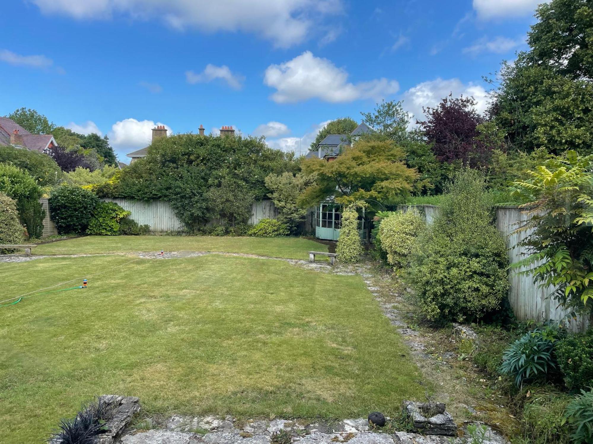 Charming Bournemouth House With Beautiful Spacious Gardens, 5 Min Drive To Beaches, Free Parking For 2-3 Cars Bagian luar foto